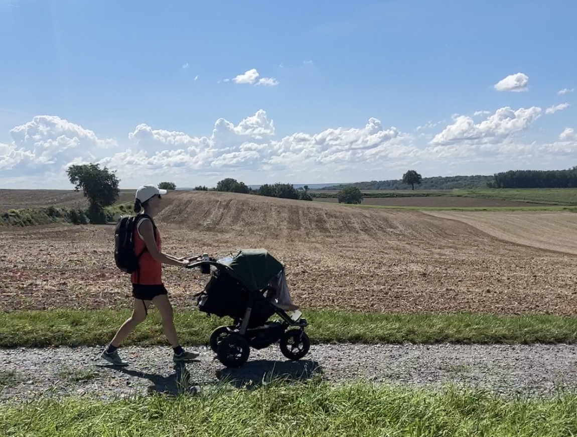 Menzingen: Wandern mit Kinderwagen im Kraichgau