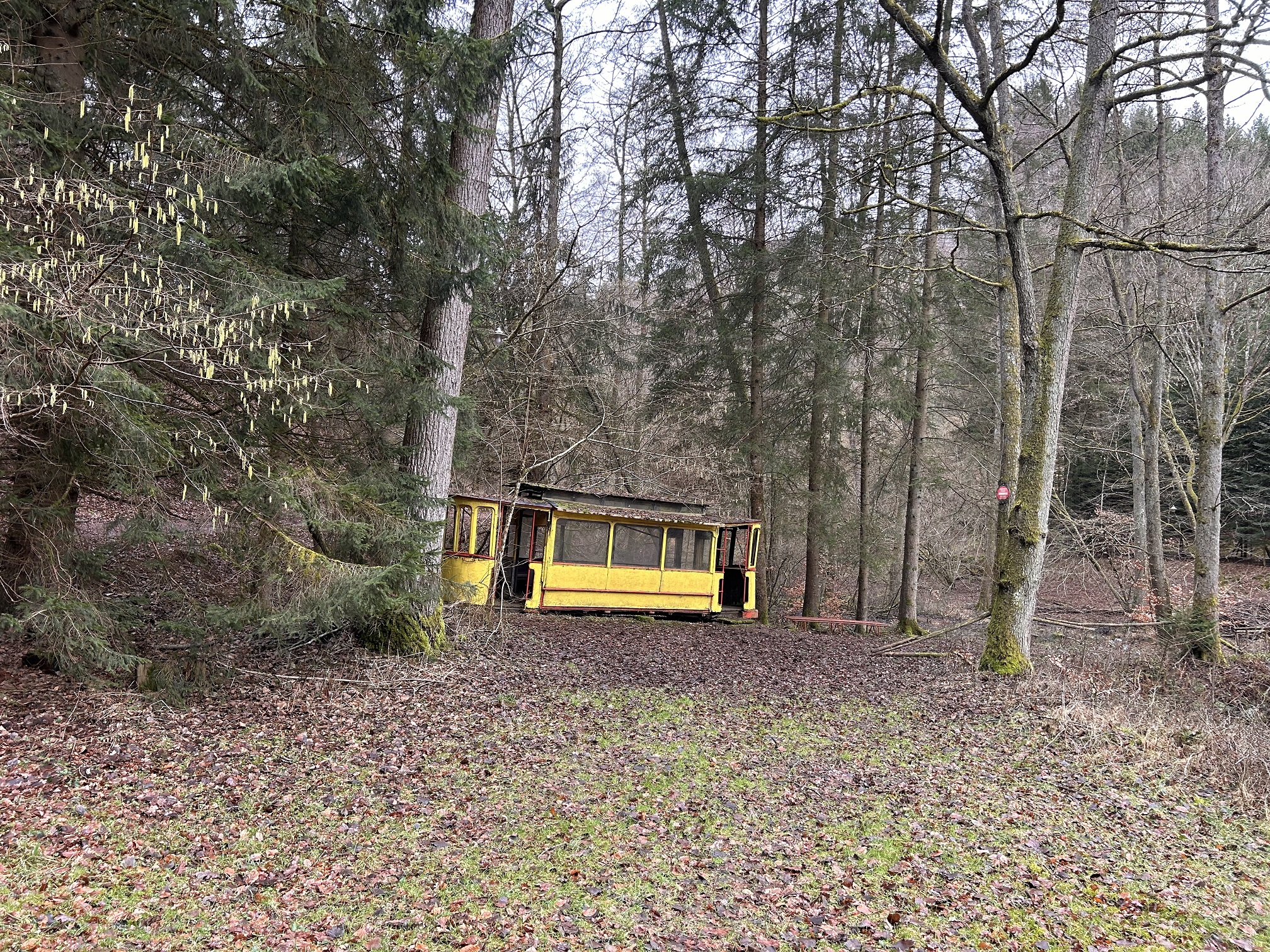 Lost Place: Entdeckung der Straßenbahn im Elsass